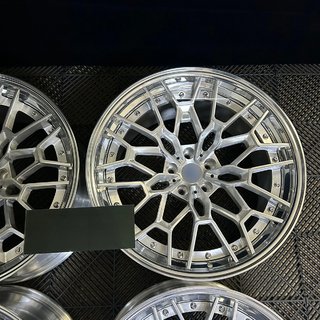 Kované disky OEM R20 V6 (4 ks) BMW řada 4 G22/23/26 2020– fotografie 3