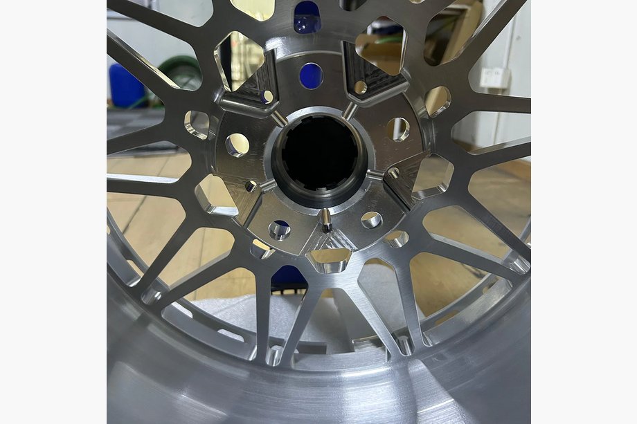 BMW řada 4 G22/23/26 2020– Kované disky OEM R19 R20 V7 (4 ks) Fotografie 7