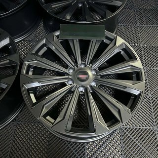 Kované disky OEM R22 (4 ks) Cadillac Escalade 2020– fotografie 4