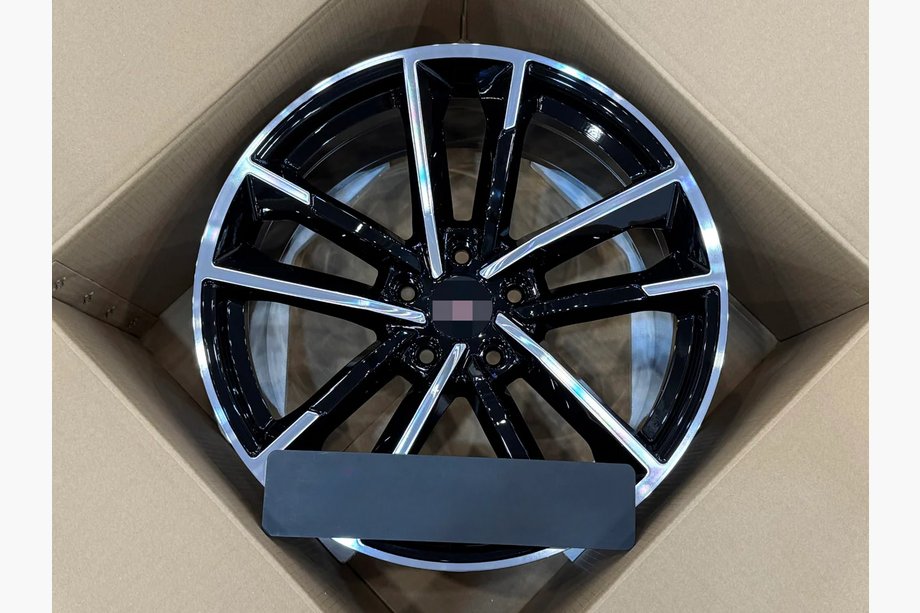 Cadillac CTS 2013–2019 Kované disky OEM R19 (4 ks) Image