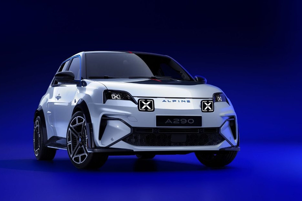 Test elektrického hatchbacku Alpine A290
