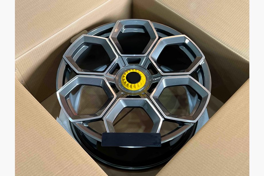 Lamborghini Huracan 2014– Kované disky OEM R20 V1 (4 ks) Image