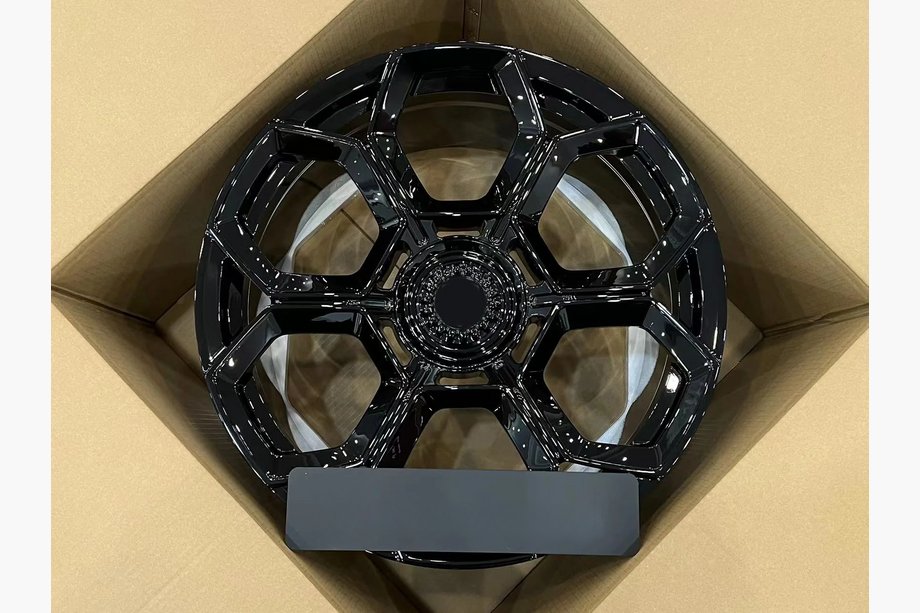 Lamborghini Aventador 2011–2022 Kované disky OEM R20/R21 V6 (4 ks) Image
