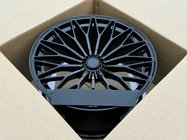 Lamborghini Urus 2018– Kované disky OEM R23 V5 (4 ks) fotografie 3