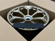 Lamborghini Aventador 2011–2022 Kované disky OEM R20/R21 V8 (4 ks) fotografie 4