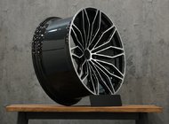 Lamborghini Urus 2018– Kované disky OEM R23 V13 (4 ks) fotografie 1