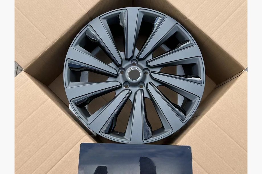 Range Rover V L460 2021– Kované disky OEM R23 R24 V1 (4 ks) Image