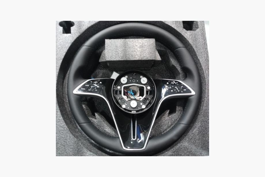 Mercedes Vito/V-class W447 2014– Volant ve stylu Maybach (černý + černá tlačítka) Image