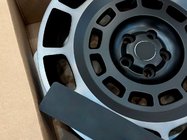 Land Rover Defender 2019– Kované disky OEM R22 V2 (4 ks) fotografie 9