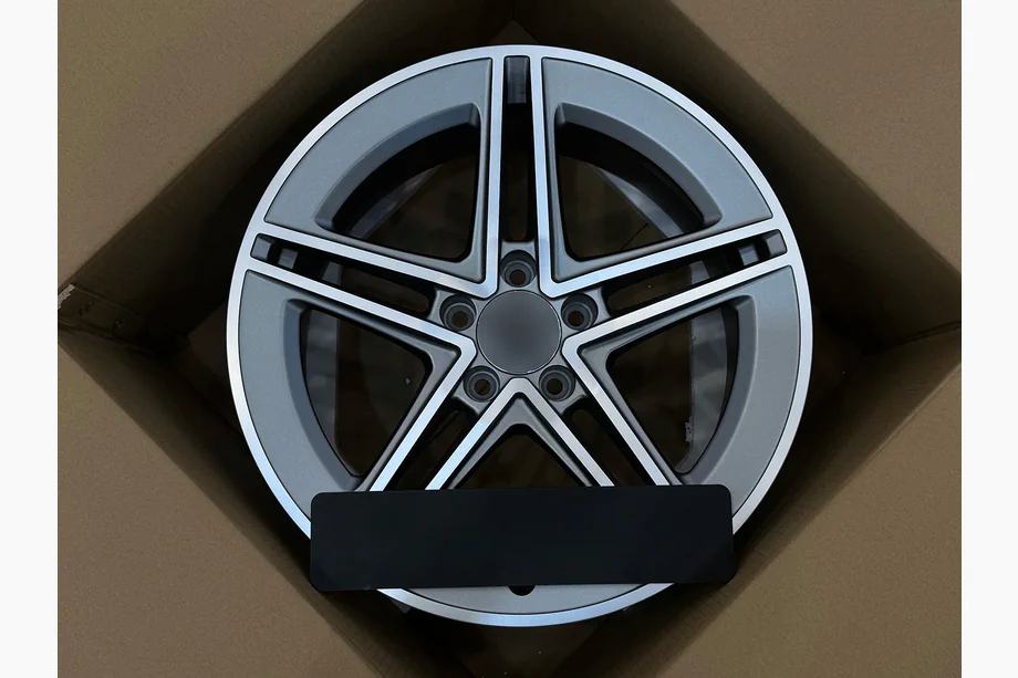 Mercedes CLS C218 2011–2018 Kované disky OEM R18 (4 ks) Image
