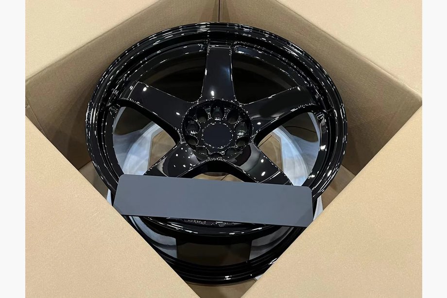 Nissan Skyline 1998–2002 Kované disky OEM R19 (4 ks) Fotografie 3