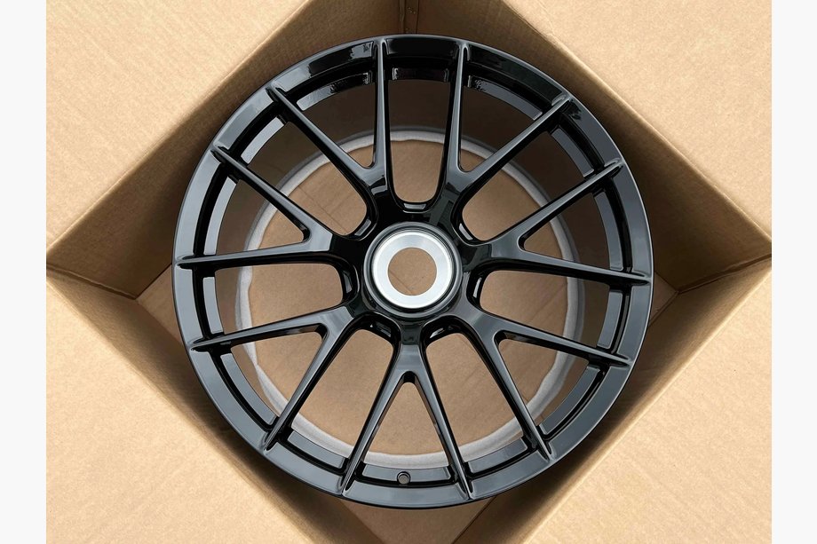 Porsche 911 (992) 2018– Kované disky OEM R20 R21 V12 (4 ks) Image