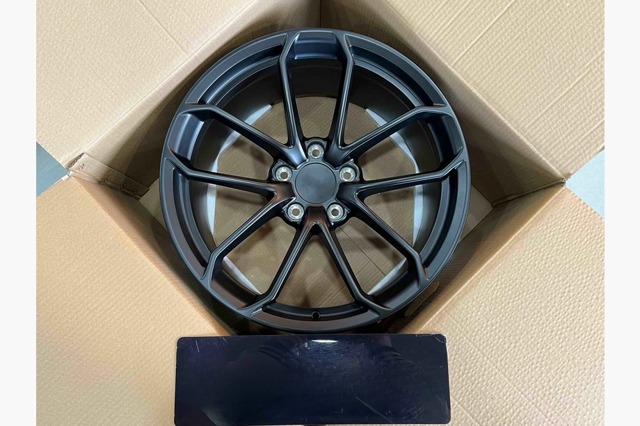 Porsche Panamera 2016–2023 Kované disky OEM R20 (4 ks) Image