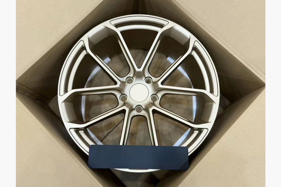 Porsche Cayenne 2018– Kované disky OEM R22 V4 (4 ks) Image