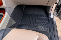 Toyota Land Cruiser 100 1998–2007 Gumové autokoberce Niken Luxury 3D (3 ks) fotografie 2