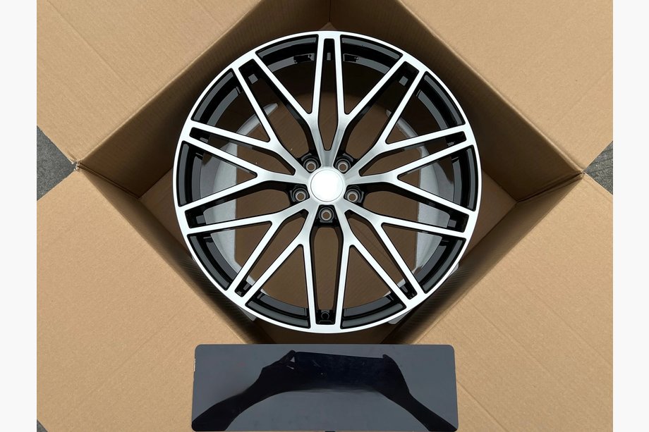 Porsche Macan 2014–2024 Kované disky OEM R21 V2 (4 ks) Image
