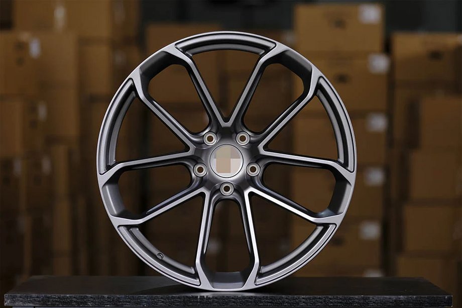Porsche Macan 2014–2024 Kované disky OEM R18 (4 ks) Image