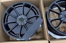 Porsche Boxster/Cayman 982 (718) 2016– Kované disky OEM R20 V5 (4 ks) fotografie 11