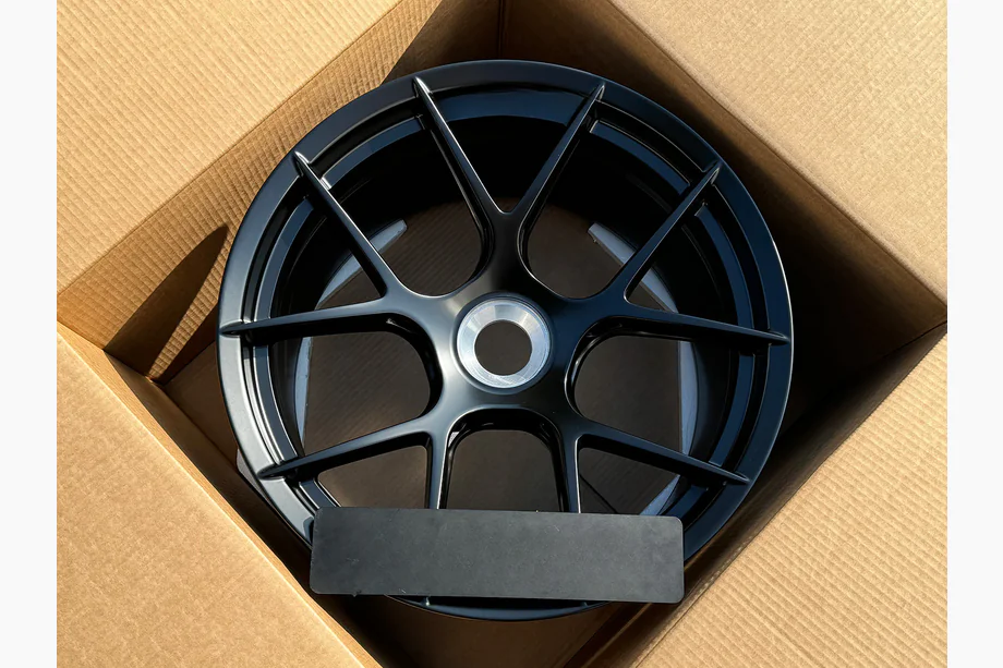 Porsche 911 (992) 2018– Kované disky OEM R20 R21 V31 (4 ks) Image