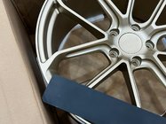 Porsche Cayenne 2018– OEM kované ráfky R22 V6 (sada 4 ks) fotografie 9