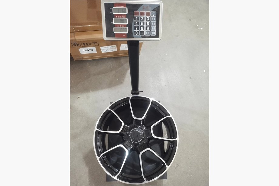 Porsche 911 (992) 2018– Kované disky OEM R20/R21 V34 (sada 4 ks) Fotografie 12