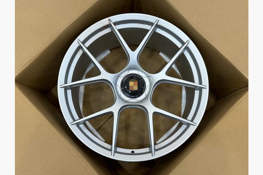 Porsche 911 (992) 2018– Kované disky OEM R20 R21 V39 (4 ks) Image