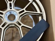 Porsche 911 (992) 2018– Kované disky OEM R20 R21 V42 (4 ks) fotografie 12