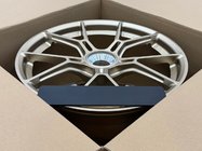 Porsche 911 (992) 2018– Kované disky OEM R20 R21 V42 (4 ks) fotografie 8