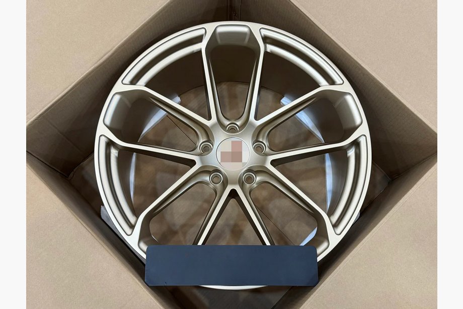 Porsche Cayenne 2018– Kované disky OEM R22 V10 (4 ks) Image
