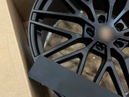 Porsche Macan 2024– Kované disky OEM R22 (4 ks) fotografie 9