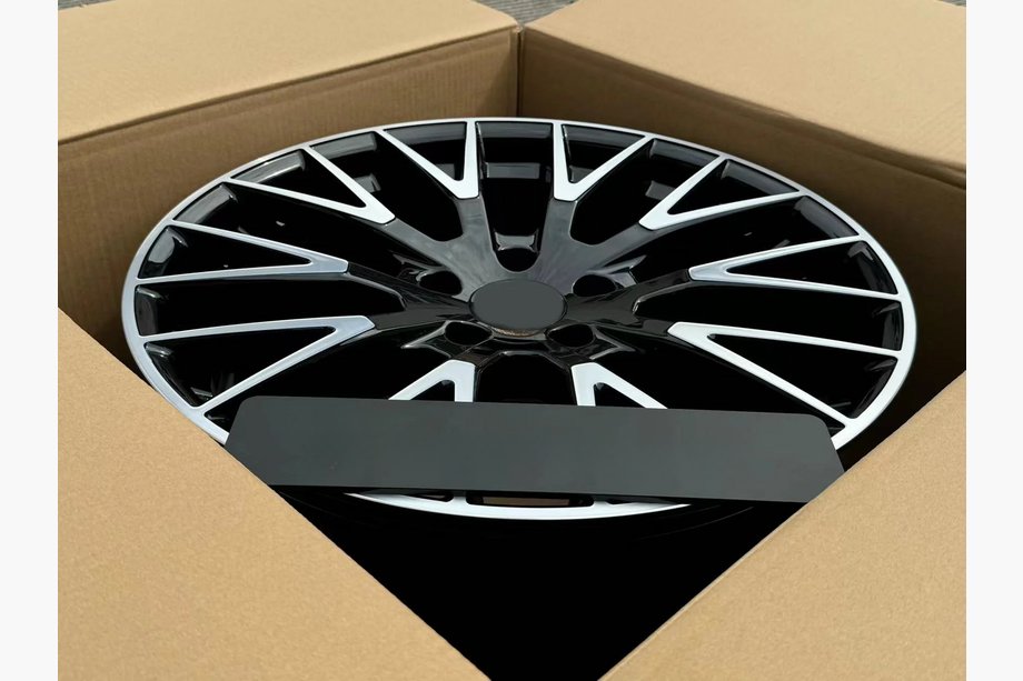 Porsche Panamera 2023– Kované disky OEM R21 V2 (4 ks) Fotografie 5