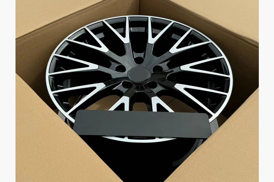 Porsche Panamera 2023– Kované disky OEM R21 V2 (4 ks) Fotografie 4