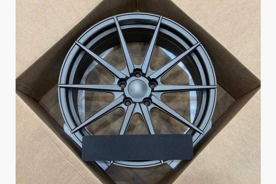 Skoda Superb 2015–2024 Kované disky OEM R19 (4 ks) Image