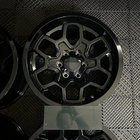 Toyota Hilux 2015– Kovaná kola OEM R17 (4 ks) fotografie 1