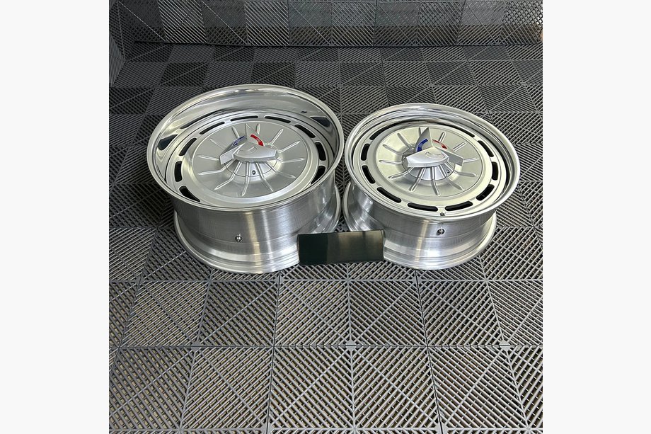 Chevrolet Impala 1961–1964 Kované disky OEM R18/R20 (4 ks) Fotografie 3