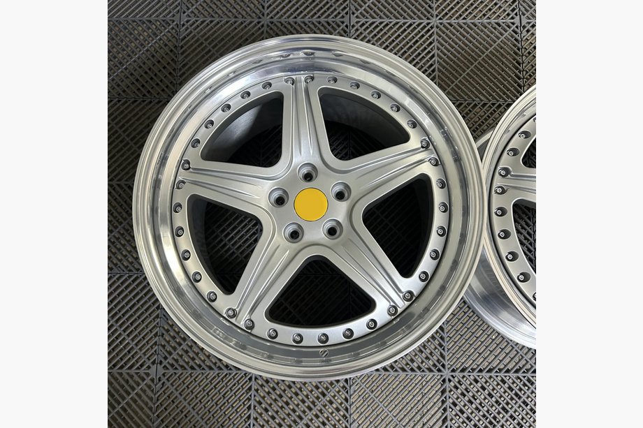 Ferrari 575M Maranello Kované disky OEM R20/R21 (4 ks) Fotografie 1