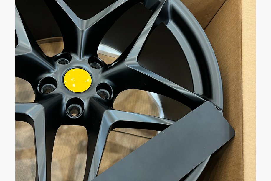 Ferrari Roma Kované disky OEM R21/R22 (4 ks) Fotografie 8