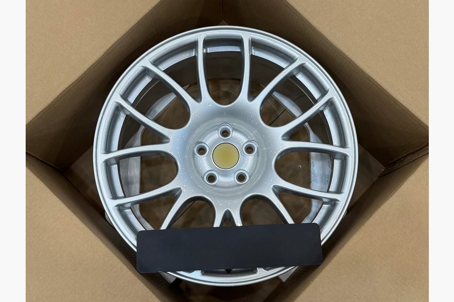 Lexus LFA 2010–2013 Kované disky OEM R20 V7 (4 ks) Image