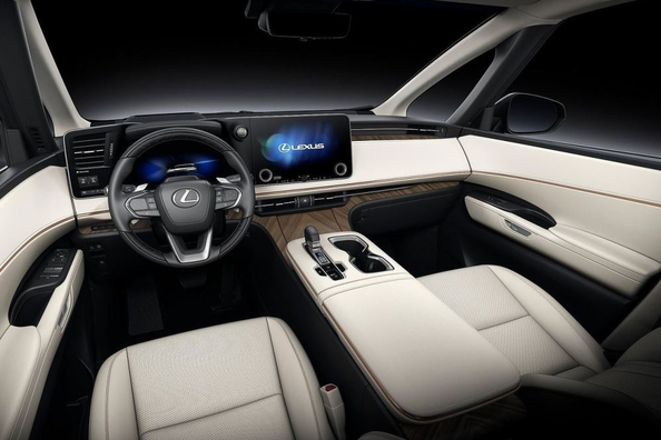 Recenze Lexus LM druhé generace: vrchol VIP komfortu Fotografie 6