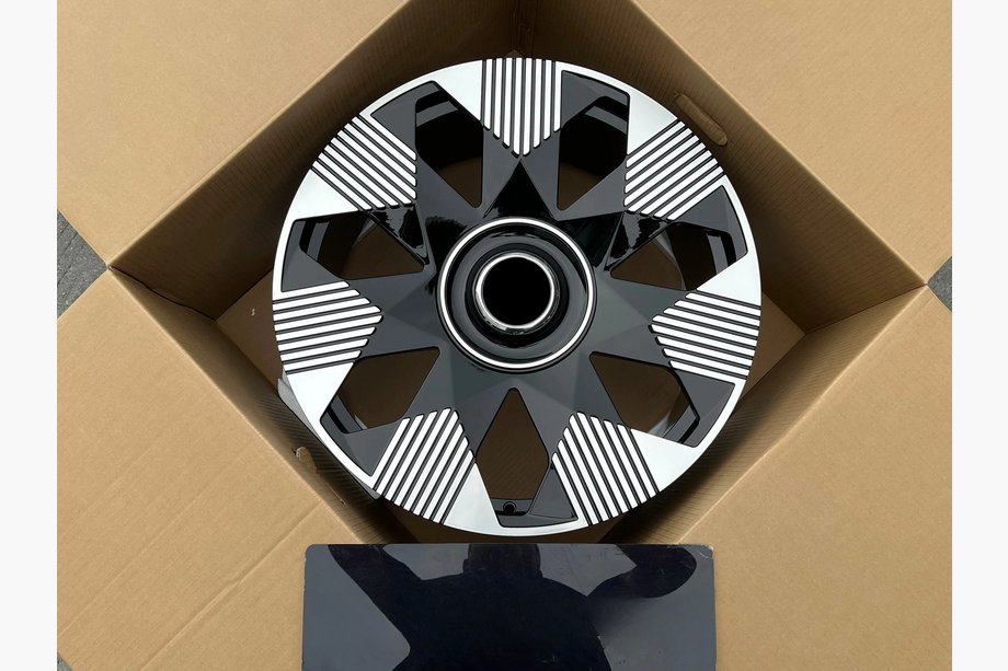 Rolls-Royce Spectre 2023– Kované disky OEM R22 (4 ks) Image