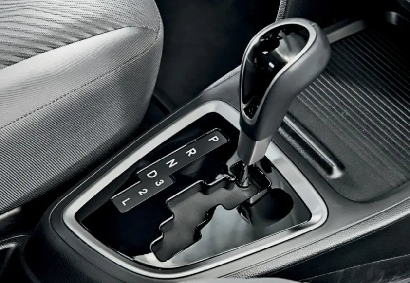 Vyplatí se koupit ojeté auto s automatickou převodovkou?