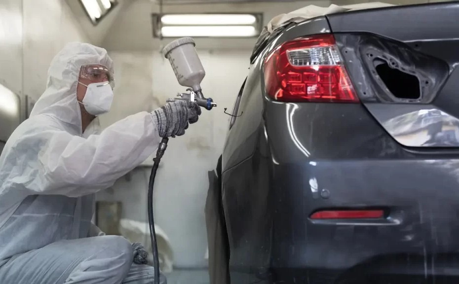 Kdy je nejlepší lakovat auto: ideální čas a tipy