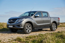 Mazda BT-50 2012– Boční prahy Allmond Black (2 ks, hliník) fotografie 1