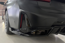 BMW řada 3 G20/G21 2018– Difuzor zadního nárazníku B-Style LED (pro M-Sport 2023+, ABS) fotografie 2