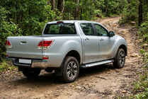Mazda BT-50 2012– Boční nášlapy typ X5 (2 ks, hliník) fotografie 1