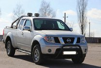 Nissan Navara 2006–2015 Přední ochranný rám WT003 Black (nerez) fotografie 1