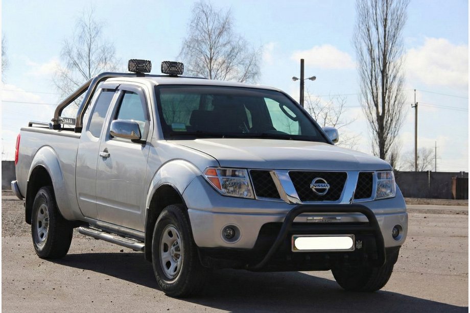 Nissan Navara 2006–2015 Přední ochranný rám WT003 Black (nerez) Image