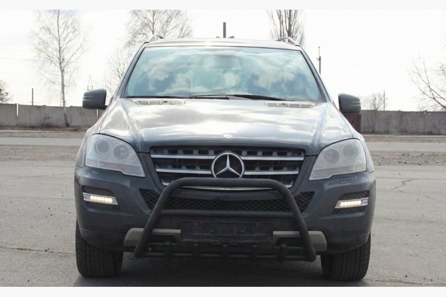 Mercedes ML W164 2005–2011 Přední ochranný rám (bullbar) WT003 Black (nerez) Image