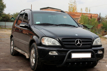 Mercedes ML W163 1997–2005 Přední ochranný rám WT004 Black (nerez) fotografie 1