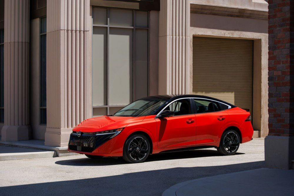 Recenze Nissan Sentra 2026: technické specifikace, výbava, foto